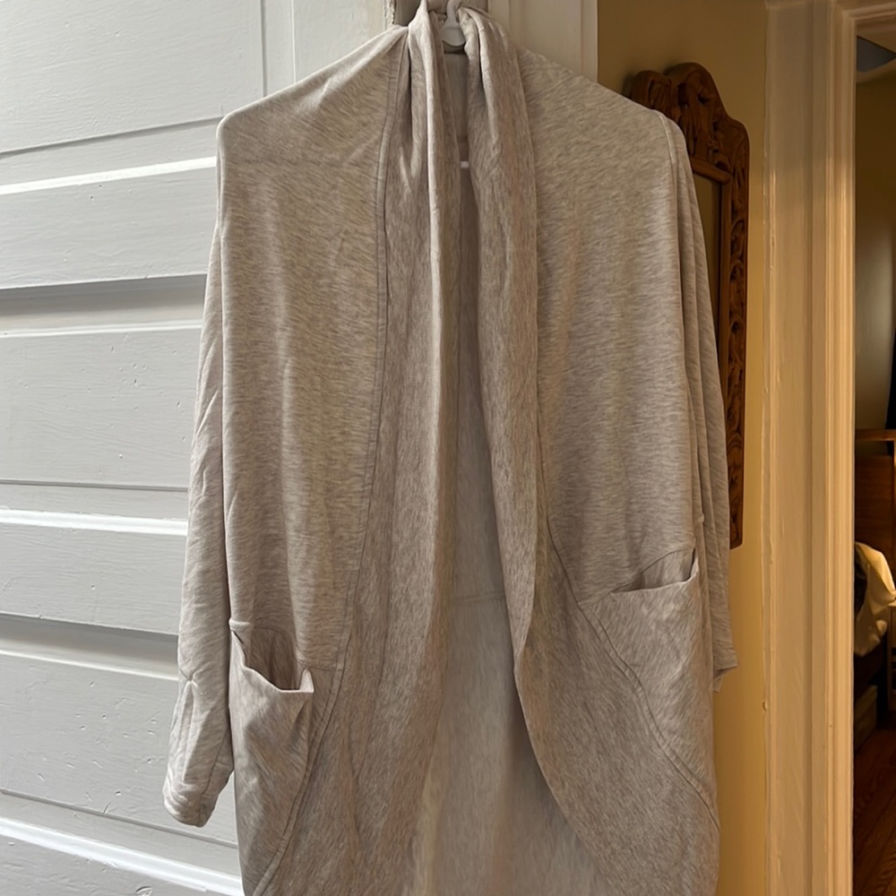 Athleta cardigan with pockets